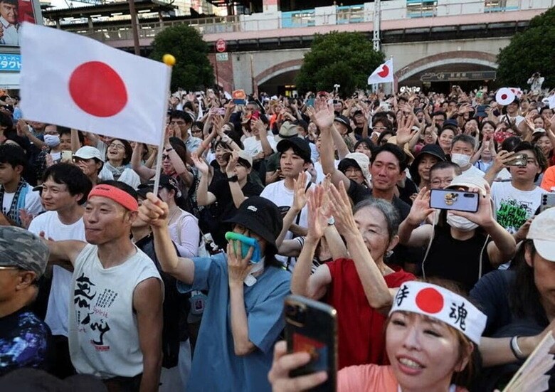 ７月２２日　格付け会社ムーディーズ・レーティングスは２２日、消費税減税が実施された場合の日本の国債格付けへの影響は、減税の「範囲と規模、持続性」次第との見方を示した。写真は２１日、都内で撮影（２０２５年　ロイター／Kim Kyung-Hoon）
