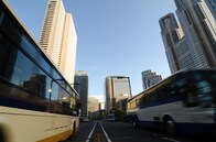 バス事故頻発の背景にある「日本式」規制緩和の欠陥