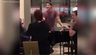 【映像】Tシャツ姿で「ボヘミアン・ラプソディ」を熱唱するトルドー首相