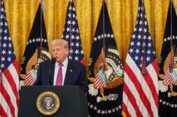 トランプ氏の政策決定に私益が影響、米国民の7割が回答＝調査