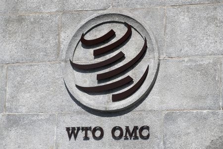 世界貿易機関（ＷＴＯ）の紛争処理小委員会（パネル）は９日、トランプ前大統領が課した鉄鋼・アルミニウムの輸入に対する関税はＷＴＯのルールに違反しているとし、米国に対しＷＴＯのルールに適応させるよう勧告した。（２０２２年　ロイター／Denis Balibouse）