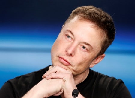 　５月１６日、米電気自動車大手テスラのイーロン・マスクＣＥＯ（写真）が新たな資金調達を必要としているなら、方法はありそうだ。２月撮影（２０１８年　ロイター/Joe Skipper）