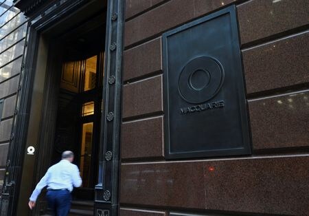 　１月１４日、オーストラリアの金融大手マッコーリーは米コンピューティングインフラ企業アプライド・デジタルの高性能コンピューティング事業の株式１５％を取得し、同社の人工知能（ＡＩ）用データセンターに最大５０億ドルを投資することで合意した。写真はシドニーの同銀前で２０２４年５月撮影（２０２５年　ロイター/Jaimi Joy）
