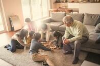 年金の基礎知識と、受給額が激減するシビアな未来を生き抜くヒント