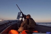 ロシア戦闘機との銃撃戦の末、黒海の戦略的な一部を奪還したウクライナ特殊部隊をリアル映像で