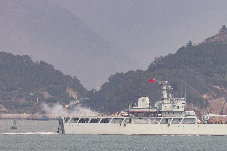 台湾・馬祖島の近海で演習を行う中国の戦艦　THOMAS PETER - REUTERS