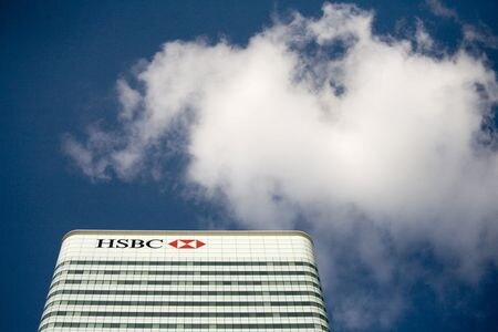 　英ＨＳＢＣは７月４日、インドでグローバル・プライベート・バンキング事業を立ち上げ、富裕層をターゲットとしたビジネスを展開すると発表した。英ロンドンの金融街カナリーワーフで２００８年１０月撮影（２０２３年　ロイター/Kevin Coombs）