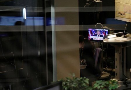 　１１月２３日、金融市場で人工知能を活用したファンドが増えており、膨大な過去データやディープラーニングを使った株価予測への期待は高いが、今回の「トランプ相場」における成績はファンドによってまちまちだ。東証で１０日撮影（２０１６年　ロイター／Toru Hanai）