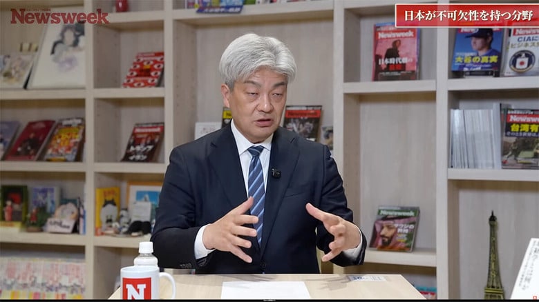 動画に出演する鈴木一人氏（1月6日、東京都品川区）　ニューズウィーク日本版-YouTube