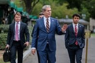 米財務長官、世界中でイラン資産捜索　「資金はイラン国民に渡る」