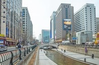 韓国･週4.5日労働制が問いかけるもの ──「月曜病」解消の一方、空洞化と失業が進む隣国の苦悩