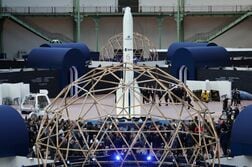 アマゾンが欧州ロケット計画後押し、パリ宇宙サミットで打ち上げ追加受注