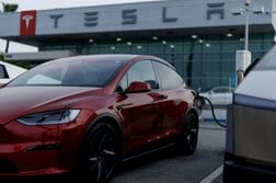 テスラ、米国で「モデルＹ」を2年ぶりに値上げ　最大1000ドル