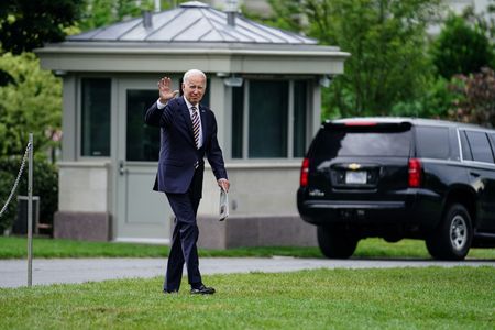 　７月１１日、バイデン米大統領は、今週の中東訪問時にイスラエル、アラブ首長国連邦（ＵＡＥ）、インドとの４カ国オンライン首脳会議に出席する。６日、ホワイトハウスで撮影（２０２２年　ロイター/Sarah Silbiger）