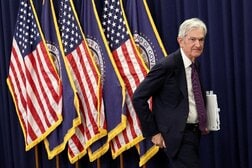 ＦＲＢ、パウエル氏を暫定議長に指名　ウォーシュ氏の就任宣誓まで