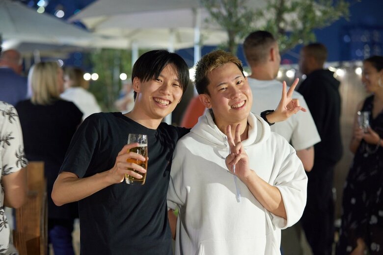 「Splash!」の会場づくりを支える、施設管理チームの啓介氏（左）と卓也氏（右）　井出友樹