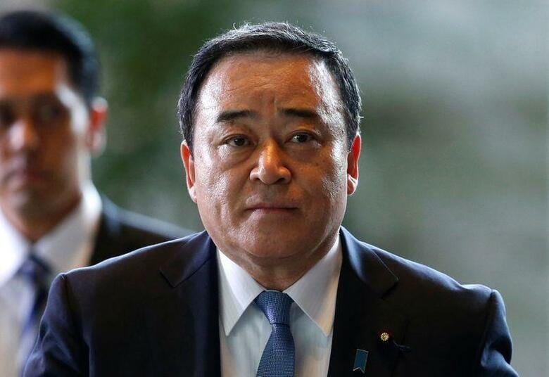 梶山弘志経済産業相は5月15日の閣議後会見で、韓国向けの輸出管理強化策について「引き続き様々なレベルで対話していく」と述べた。 2017年8月3日、首相官邸で撮影(2020年　ロイター/Toru Hanai)