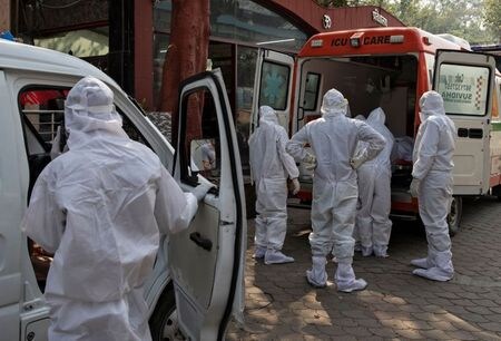 　ロイターの集計によると、アジアで新型コロナウイルスの感染者が２４日に１０００万人を超えた。感染が収まった地域がある一方、インドで感染拡大が続き、地域全体の総数を押し上げている。写真はインドのニューデリーで６月撮影（２０２０年　ロイター／Danish Siddiqui）