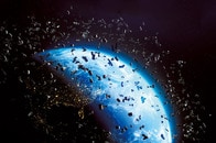 落下地点は予測不能...空から降る「宇宙ゴミ」の高まるリスク...「航空機に直撃」する確率は？