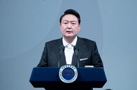 韓国ユン大統領、就任3カ月で支持率30%割り込む不人気　検察改革への横槍や与党内紛に国民うんざり