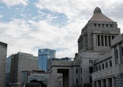 諮問会議の民間議員、骨太目標で提言　「未達の兆しなら成長戦略など見直しを」