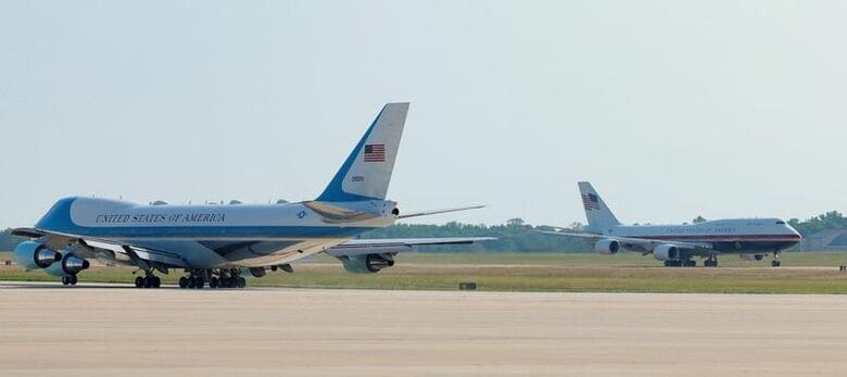 写真はカタールから寄贈され改修された新たな大統領専用機。7月1日、米メリーランド州アンドリュース統合基地で撮影。 REUTERS/Kylie Cooper