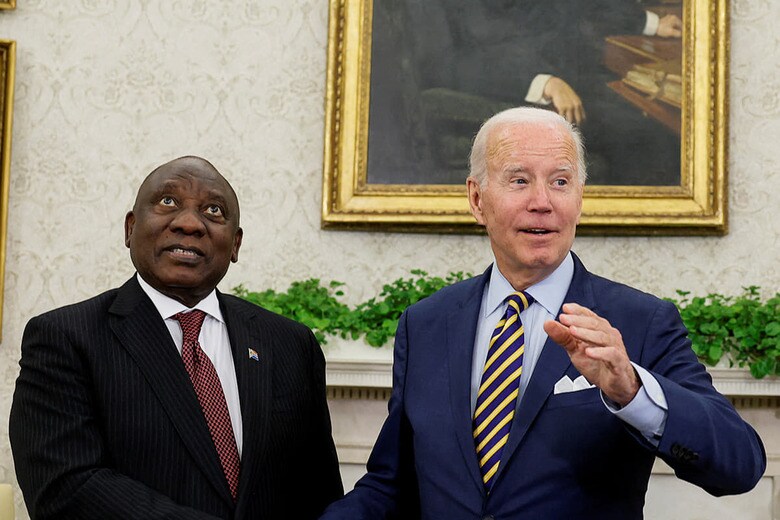 ホワイトハウスを訪問した南アフリカのラマポーザ大統領（2022年9月16日）　Evelyn Hockstein-REUTERS