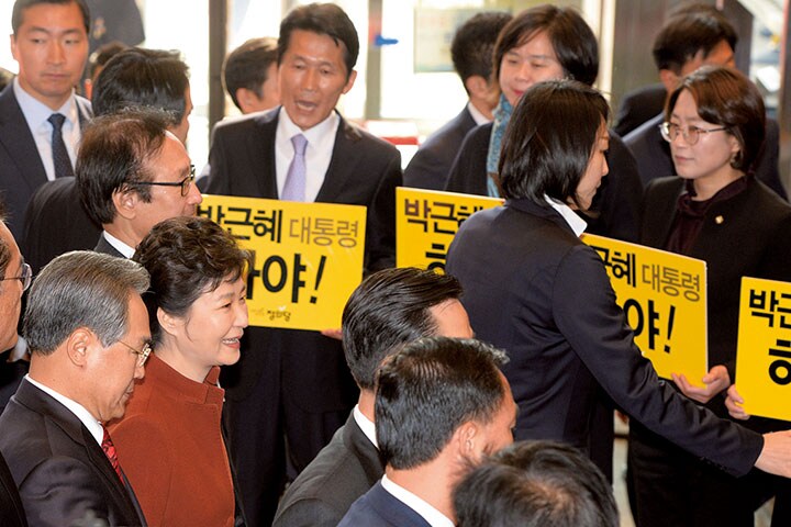 Yonhap-REUTERS