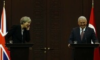 メイ英首相がトルコ訪問、EU離脱後の貿易協定や防衛協力を協議