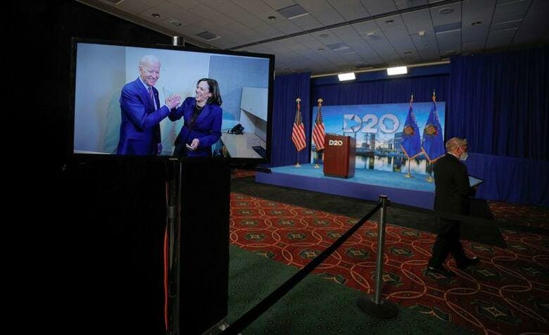 米民主党の全国大会は２日目の１８日、バイデン前副大統領を党の大統領候補に正式に指名した。ウィスコンシン州の会場で撮影（２０２０年　ロイター／Brian Snyder/Pool）