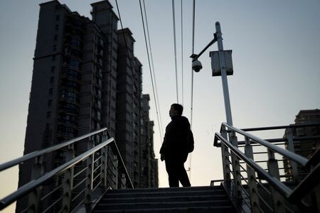 　中国の北京市と上海市が１日、住宅ローン規制の緩和を発表した。今週すでに広州市と深セン市も同様な措置を発表しており「１級都市」と呼ばれる大都市の対応が出そろった。上海で２０２２年２月撮影（２０２３年　ロイター／Aly Song）
