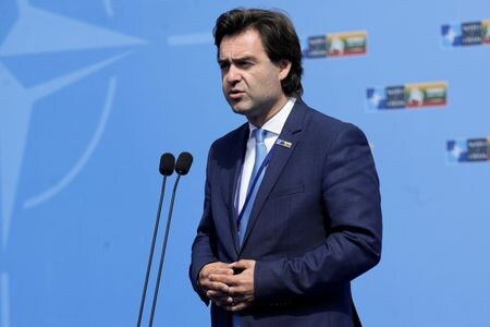 モルドバのポペスク外相（写真）は２６日、同国に駐在するロシア外交官の数を削減すると表明した。１１日撮影。（２０２３年　ロイター/Ints Kalnins/File Photo）