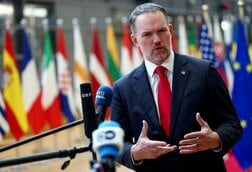 米、ＥＵ車関税25％へ引き上げ計画推進へ＝ＵＳＴＲ代表