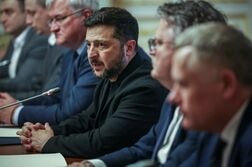 ゼレンスキー氏、ベラルーシにロの攻撃誘導機器撤去要求　「1週間以内に」