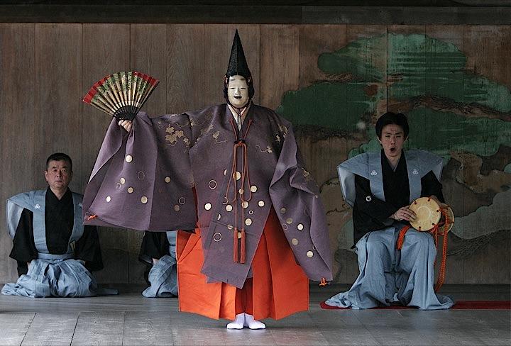 観阿弥の能『自然居士』には中世日本の人身売買が描かれている。＊写真はイメージです REUTERS/Toru Hanai