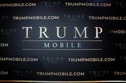 トランプ・モバイル、「Ｔ１」スマホ出荷ようやく開始　米国で組み立て