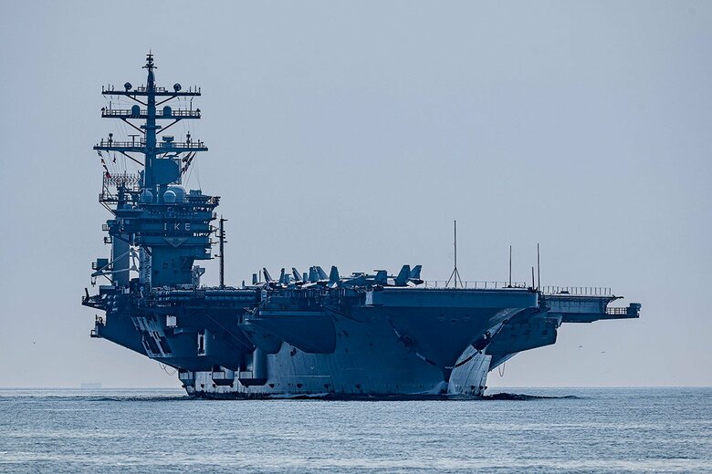 米海軍空母アイゼンハワーは長期にわたって中東に派遣された　GREG MELAND/GETTY IMAGES