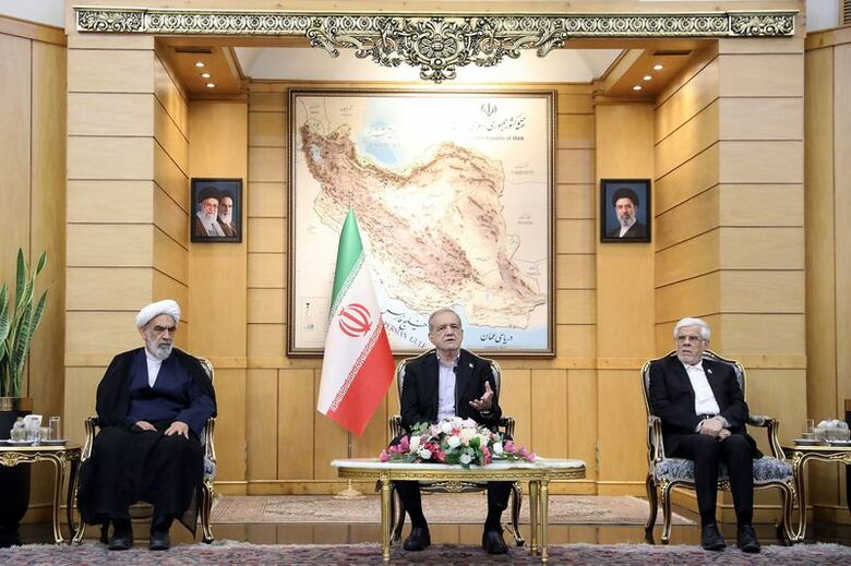 イランのペゼシュキアン大統領。2026年9月22日撮影。Iran's Presidential website/WANA (West Asia News Agency)/Handout via REUTERS