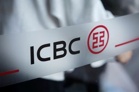 　８月３０日、資産規模が世界最大の商業銀行、中国工商銀行（ＩＣＢＣ）は、不動産部門の不良債権が今年上半期に１５％増加したと発表した。北京で２０１９年４月撮影（２０２２年　ロイター／Florence Lo）