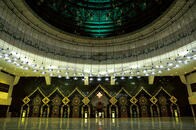 リモート礼拝で異例のラマダンを迎えるインドネシア