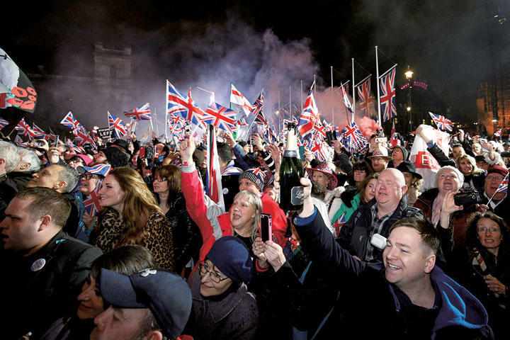 離脱支持派はお祝いムードだが……（1月31日、ロンドン）　HENRY NICHOLLS-REUTERS