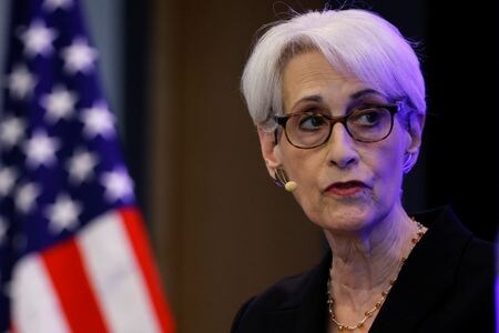 シャーマン米国務副長官は２１日、ロシアはウクライナ侵攻の目的を達成しておらず、プーチン大統領は戦略的な失敗を犯しているとの認識を示した。ブリュッセルで撮影（２０２２年　ロイター/Johanna Geron）