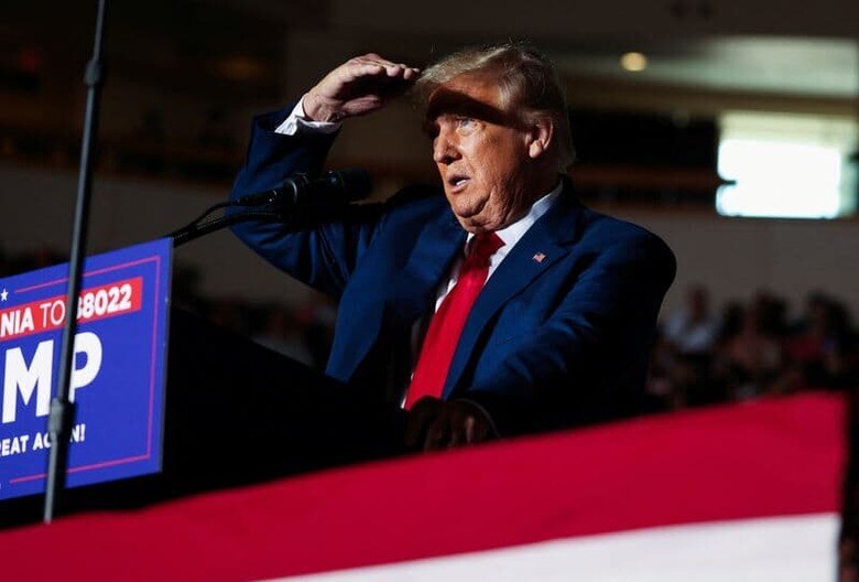 ロイター／イプソス調査によると、米共和党員の約半数が、トランプ前大統領が重罪で有罪判決を受けた場合は同氏に投票しないと回答した。7月29日撮影（2023年　ロイター/Lindsay DeDario/File Photo）