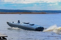 ロシア機「Su-30」が一瞬で塵に...海上ドローンで戦闘機を撃墜する「世界初」の映像をウクライナが公開