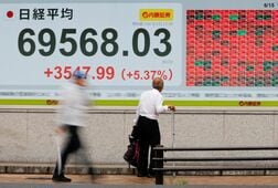 午前の日経平均は大幅続伸、米イラン和平合意受け最高値更新 