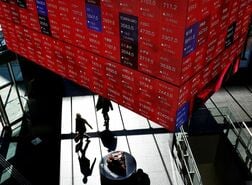 日経平均は3日ぶり反発、米ハイテク株高を好感　後半は見送られ高値もみ合い