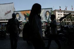 米軍がイランに新たな攻撃開始、ヘリ撃墜受け　和平に暗雲
