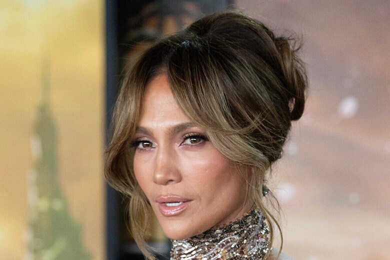 ジェニファー・ロペス（11月9日、ロサンゼルス）　Featureflash Photo Agency-Shutterstock