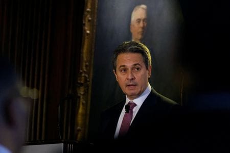 米セントルイス地区連銀のムサレム総裁は２６日、米国のインフレ率が短期的には連邦準備理事会（ＦＲＢ）の２％目標を上回って停滞、あるいは一段上昇するリスクが高まっており、関税も持続的な上昇圧力を引き起こす可能性があるとの見方を示した。２月撮影（２０２５年　ロイター/Brendan McDermid）