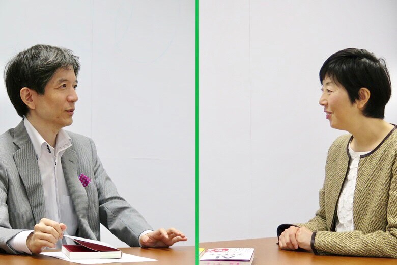 『ポスト新産業革命』の著者で経済評論家の加谷珪一氏（左）と、『AI vs.教科書が読めない子どもたち』の著者で数学者の新井紀子氏　Newsweek Japan